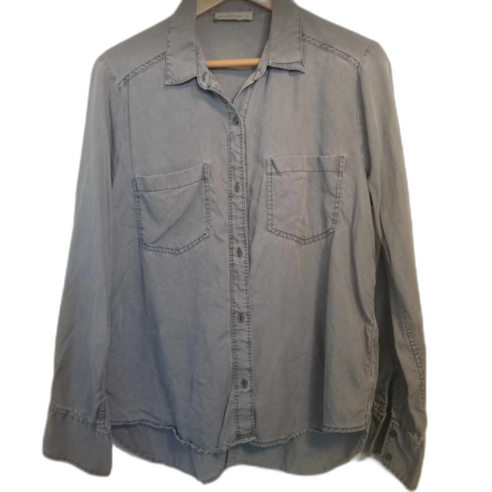 Abercrombie & Fitch Button Down Women’s Long Sleeve Shirt with Split Back